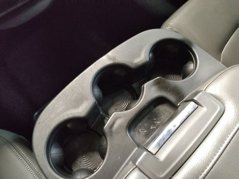 Used 2013 RAM 1500 Express image 26