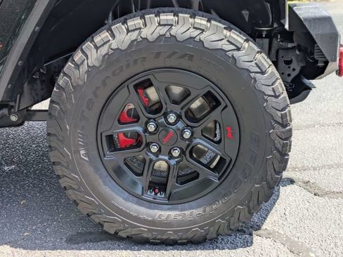 Used 2021 Jeep Wrangler Rubicon AWD/4WD image 12