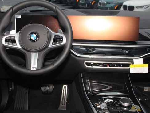 New 2026 BMW X5 xDrive40i w/ M Sport Package image 18