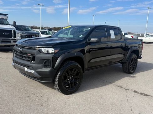 Used 2023 Chevrolet Colorado Trail Boss image 38