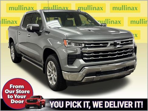 Used 2025 Chevrolet Silverado 1500 LTZ AWD/4WD image 2