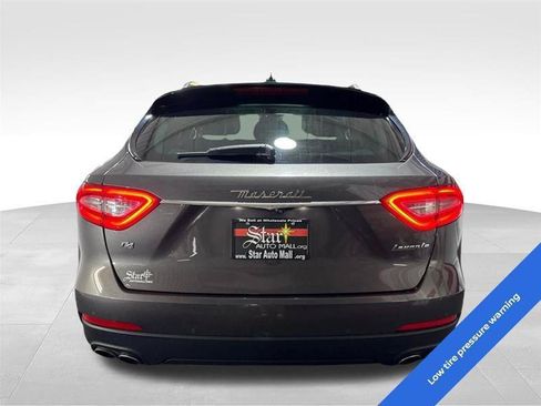 Used 2018 Maserati Levante AWD/4WD image 6