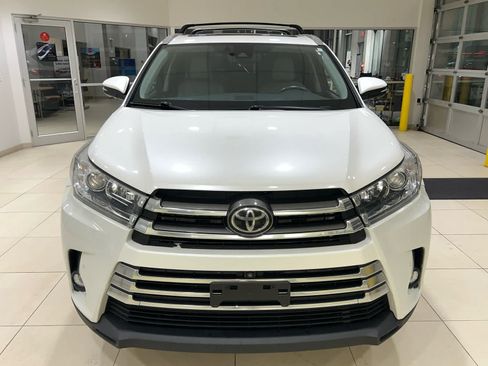 Used 2019 Toyota Highlander Limited Platinum w/ Carpet Mat Package (TMS) AWD/4WD image 6
