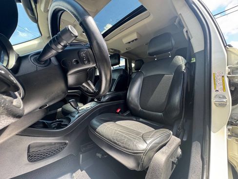 Used 2020 Dodge Journey Crossroad image 10