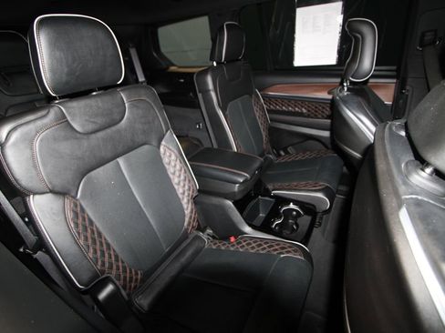 Used 2023 Jeep Grand Cherokee L Summit w/ Advanced Protech Group IV AWD/4WD image 26