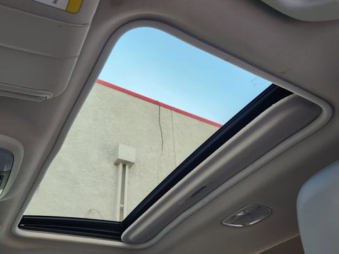 Used 2022 Subaru Crosstrek 2.5i Sport w/ Moonroof Package image 32