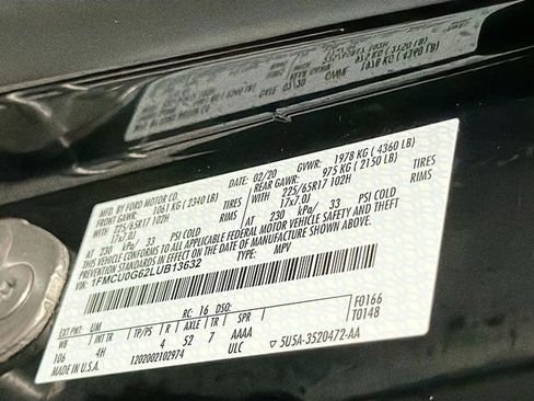 Used 2020 Ford Escape SE image 29