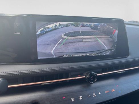 Used 2023 Nissan Ariya FWD image 39
