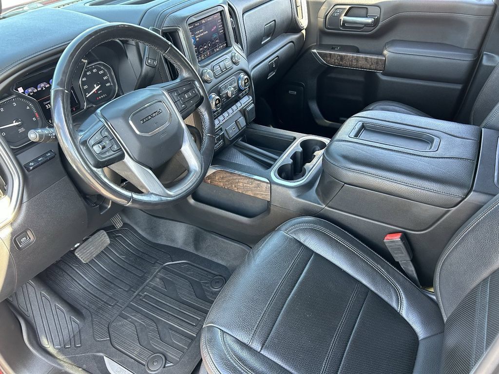Used 2020 GMC Sierra 2500 Denali w/ Denali Ultimate Package AWD/4WD image 18