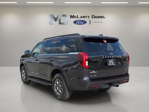 New 2025 Ford Expedition Active AWD/4WD image 4