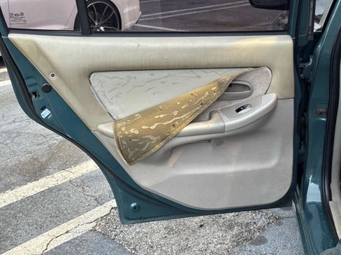 Used 2006 Hyundai Elantra GLS image 11