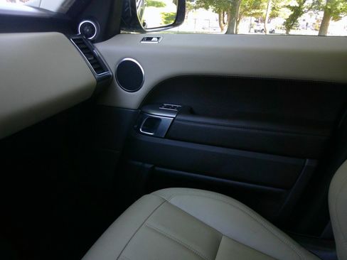 Used 2022 Land Rover Range Rover Sport SE AWD/4WD image 72