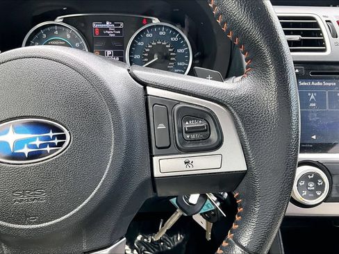 Used 2017 Subaru Crosstrek 2.0i Premium AWD/4WD image 21