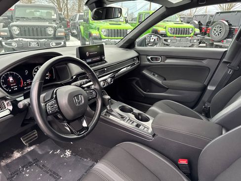 Used 2022 Honda Civic Sport image 12