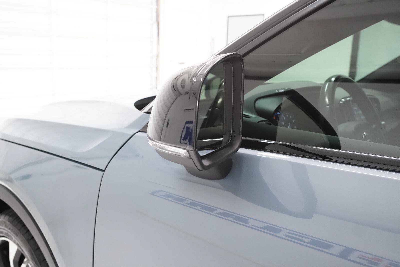 Used 2021 Volvo XC40 T4 R-Design w/ Protection Package Premier FWD image 30