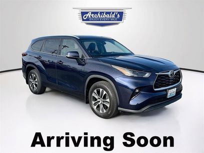 Used 2022 Toyota Highlander XLE