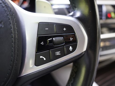 Used 2021 BMW 530i w/ M Sport Package RWD image 19