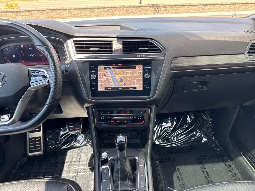 Certified 2023 Volkswagen Tiguan SEL R-Line AWD/4WD image 26