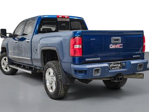Used 2016 GMC Sierra 2500 Denali w/ Duramax Plus Package AWD/4WD image 8