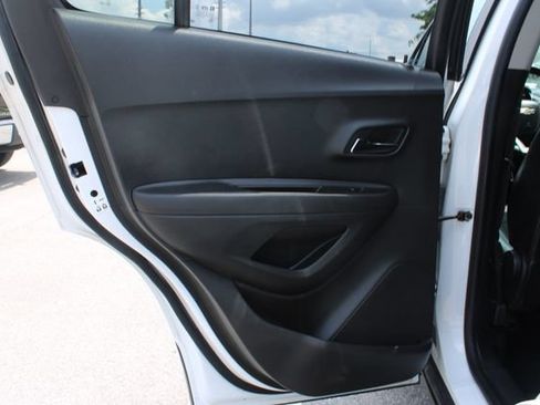 Used 2015 Chevrolet Trax LT w/ LT Plus Package FWD image 27