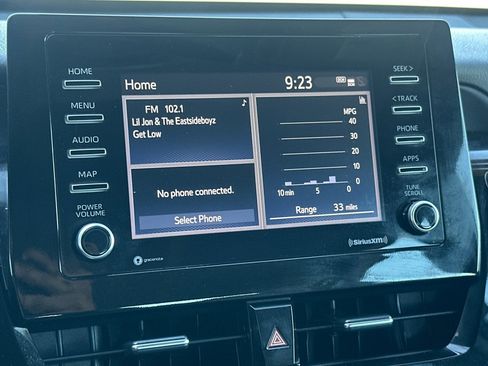 Used 2022 Toyota Camry SE image 18