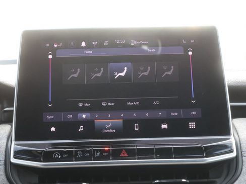 Used 2024 Jeep Compass Latitude w/ Convenience Group image 20