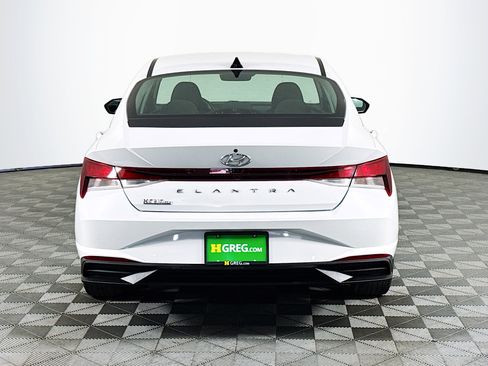 Used 2021 Hyundai Elantra SEL w/ Cargo Package FWD image 8