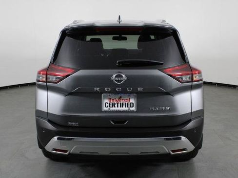 Certified 2023 Nissan Rogue Platinum FWD image 11