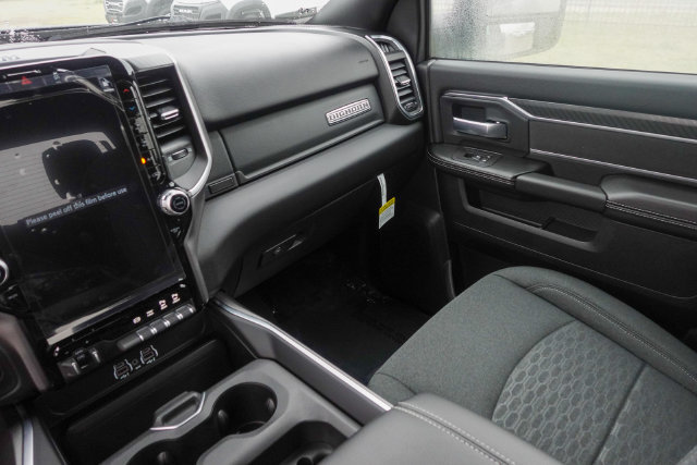 New 2026 RAM 3500 Big Horn AWD/4WD image 22