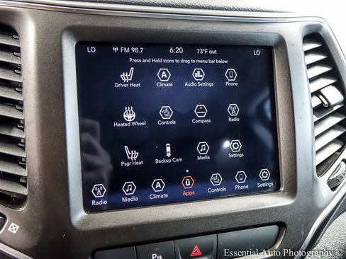 Used 2020 Jeep Cherokee Trailhawk w/ Cold Weather Group AWD/4WD image 14