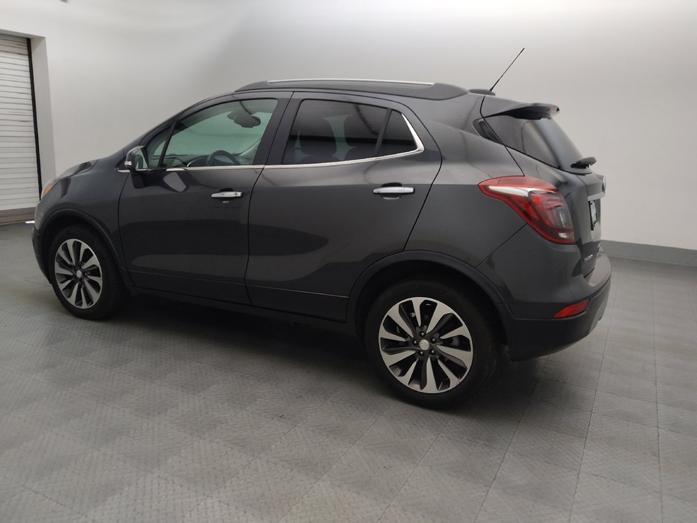 Used 2018 Buick Encore Essence FWD image 3