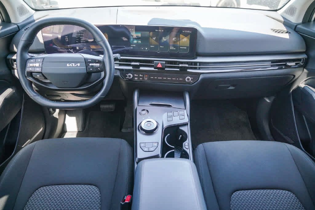 Certified 2026 Kia Sportage LX FWD image 11