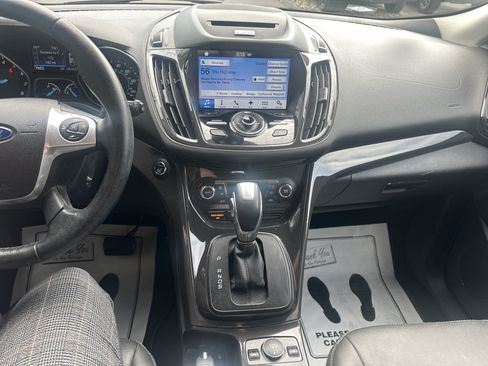 Used 2016 Ford Escape Titanium AWD/4WD image 24