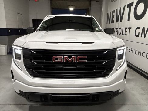 New 2026 GMC Sierra 1500 Pro w/ Graphite Edition image 34