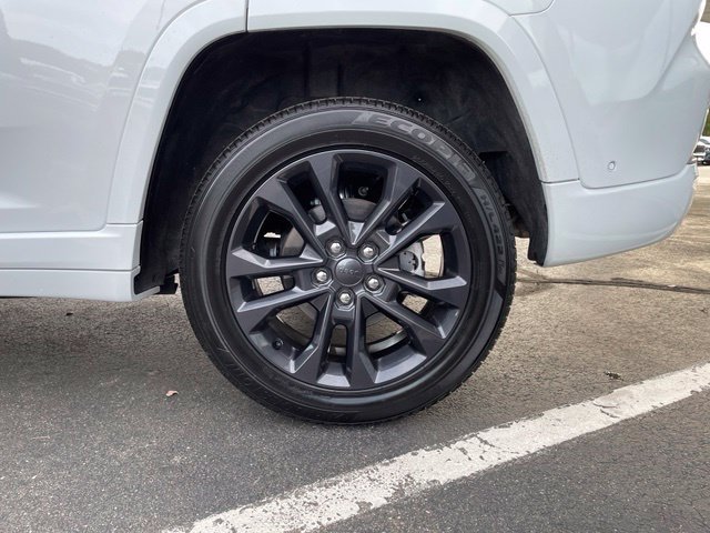 Used 2026 Jeep Grand Cherokee Limited AWD/4WD image 37