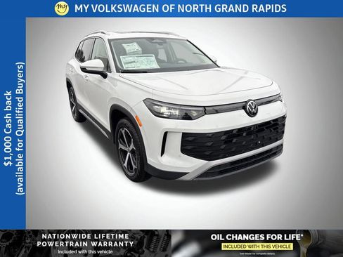 New 2026 Volkswagen Tiguan SE image 1