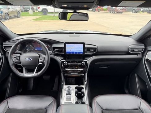 Used 2022 Ford Explorer ST-Line w/ Class IV Trailer Tow Package image 24