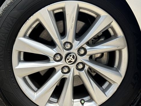 Used 2025 Toyota Corolla SE FWD image 10