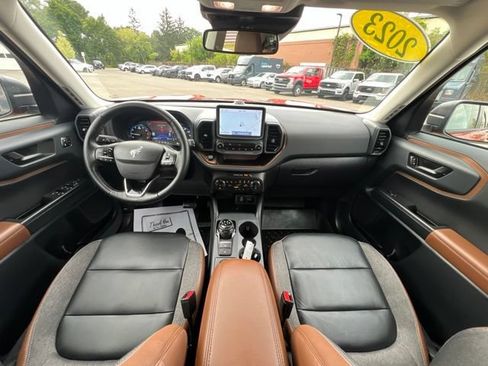 Used 2023 Ford Bronco Sport Outer Banks w/ Tech Package AWD/4WD image 19