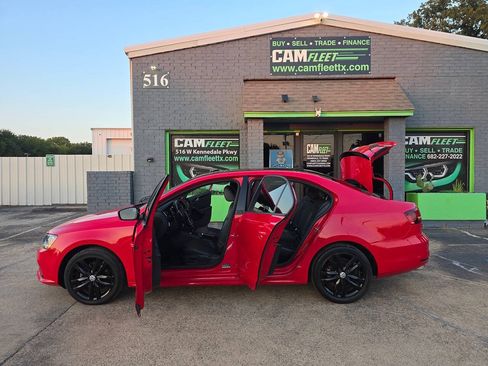 Used 2018 Volkswagen Jetta Sport FWD image 42