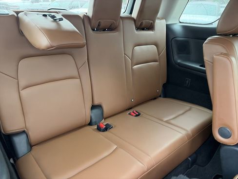Used 2023 Nissan Pathfinder Platinum AWD/4WD image 33