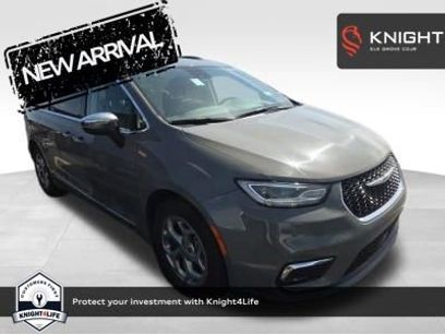 Used 2023 Chrysler Pacifica Limited
