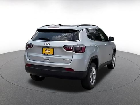 Used 2025 Jeep Compass Latitude AWD/4WD image 13