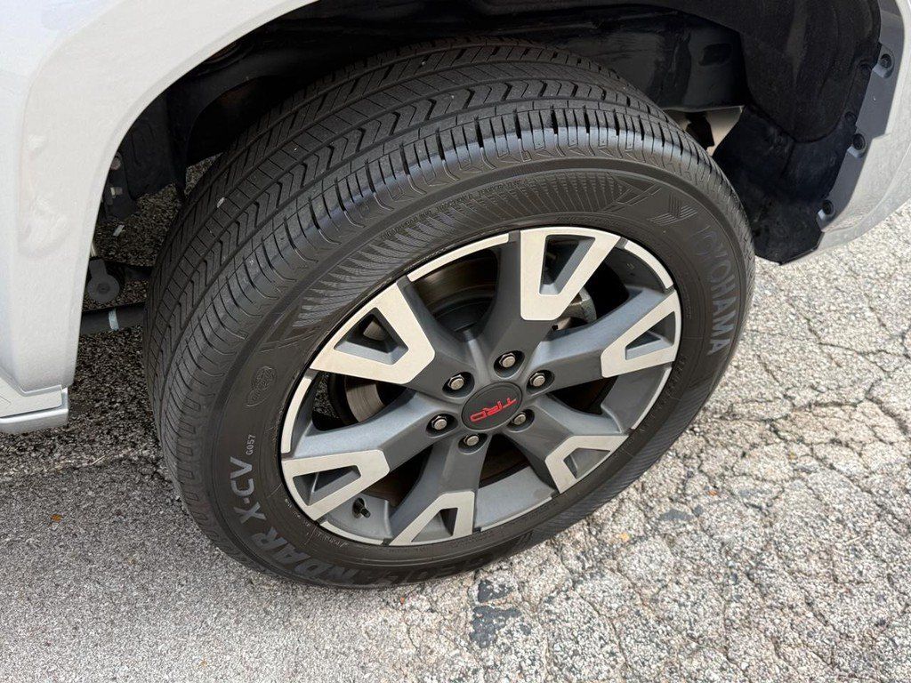 Used 2025 Toyota 4Runner TRD Sport AWD/4WD image 10