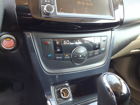 Used 2019 Nissan Sentra SR FWD image 24