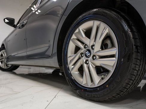 Used 2019 Hyundai Elantra SEL FWD image 35