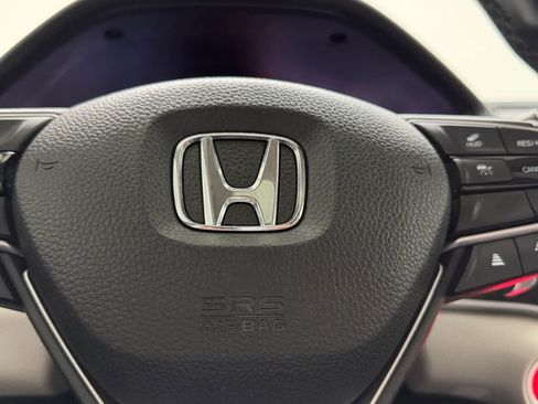 Used 2021 Honda Accord Touring image 19