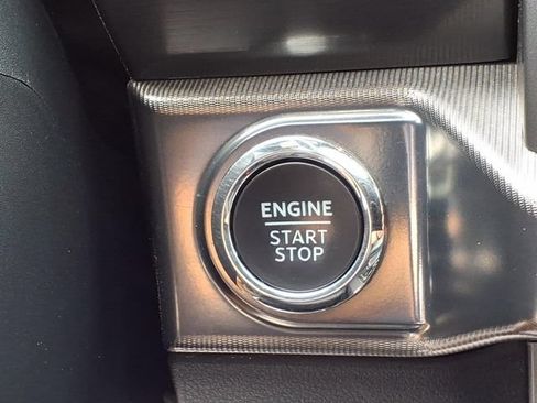 Used 2024 Ford F150 Lariat AWD/4WD image 30