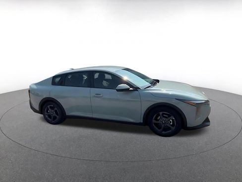 Used 2026 Kia K4 FWD image 2