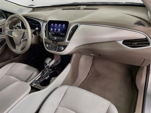 Used 2023 Chevrolet Malibu LS FWD image 29